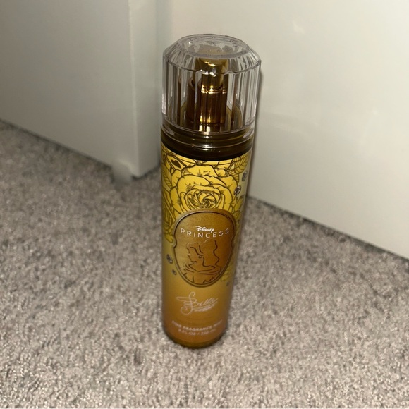 Disney Princess  Belle B&W - Picture 2 of 5